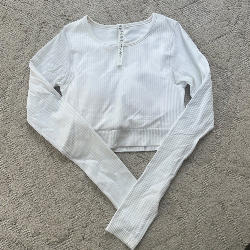 Lululemon Ribbed Cropped Long Sleeve Top